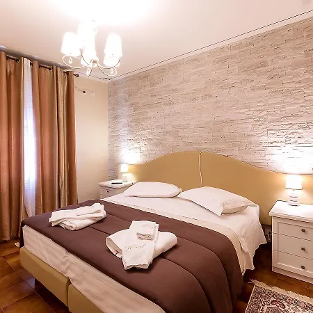Hotel Il Novecento Casarsa della Delizia Esterno foto